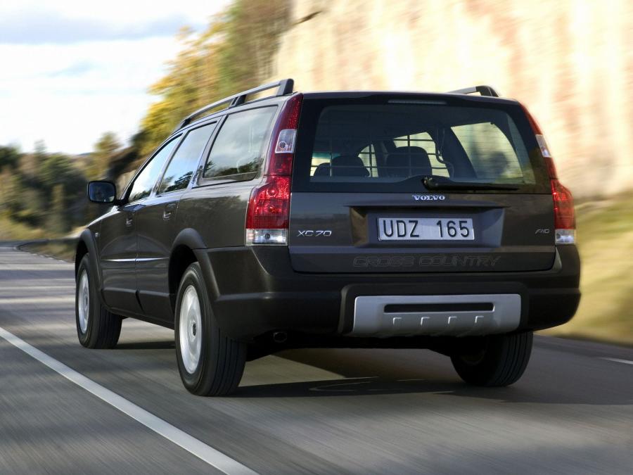  Volvo XC70 2005 года  (фото 7 из 22)
